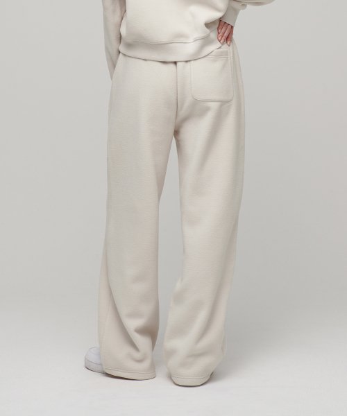 MUSINSA STANDARD WOMAN MUSINSA STANDARD WOMAN Women's Polar Fleece Variable Lounge Sweatpants [Ivory]