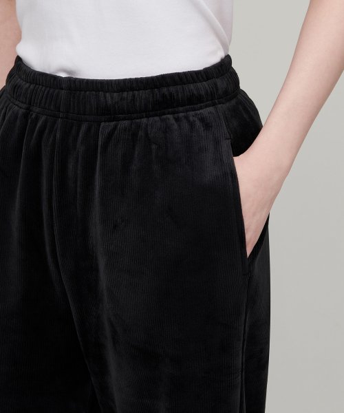 MUSINSA STANDARD WOMAN MUSINSA STANDARD WOMAN Women's Velor Corduroy Lounge Pants [Black]