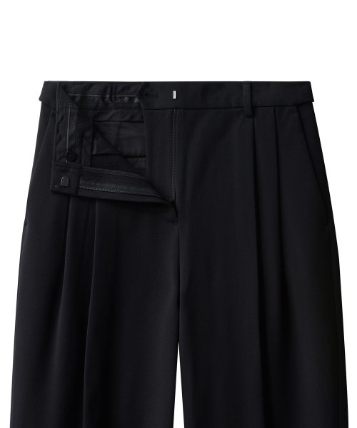 MUSINSA STANDARD WOMAN MUSINSA STANDARD WOMAN Slacks Heavyweight High Waist [Black]