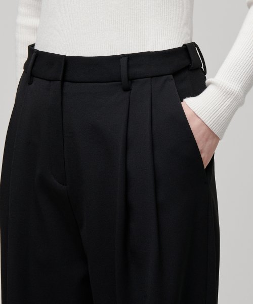 MUSINSA STANDARD WOMAN MUSINSA STANDARD WOMAN Slacks Heavyweight High Waist [Black]