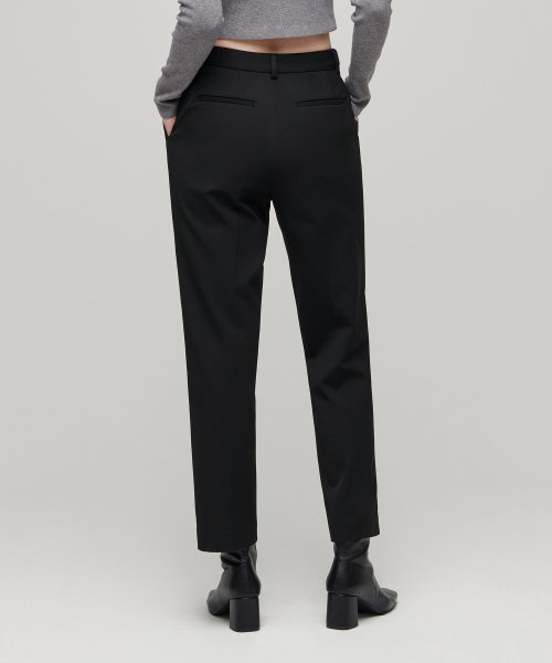 MUSINSA STANDARD WOMAN MUSINSA STANDARD WOMAN Slacks Heavyweight Tapered [Black]