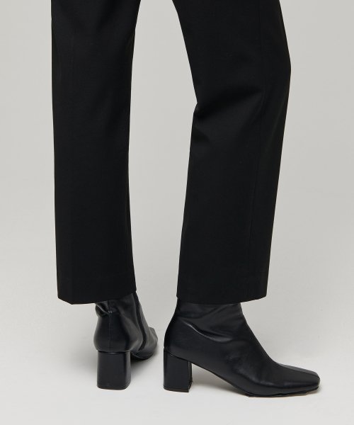 MUSINSA STANDARD WOMAN MUSINSA STANDARD WOMAN Slacks Heavyweight Tapered [Black]