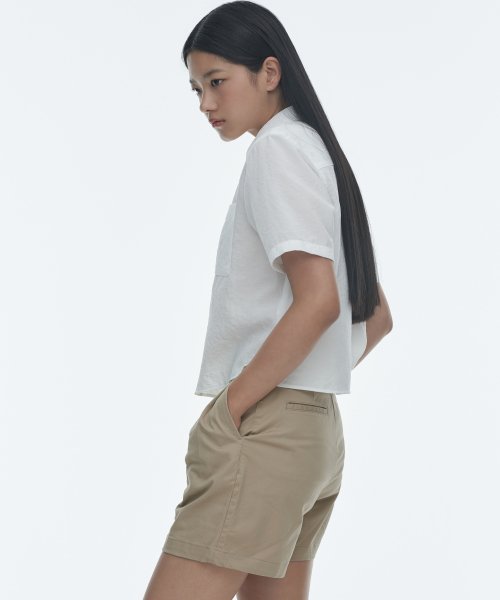 MUSINSA STANDARD WOMAN MUSINSA STANDARD WOMAN Women's Two-Tuck Wide Chino Shorts Beige