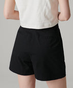 MUSINSA STANDARD WOMAN MUSINSA STANDARD WOMAN Women's Two-Tuck Wide Chino Shorts (Black)