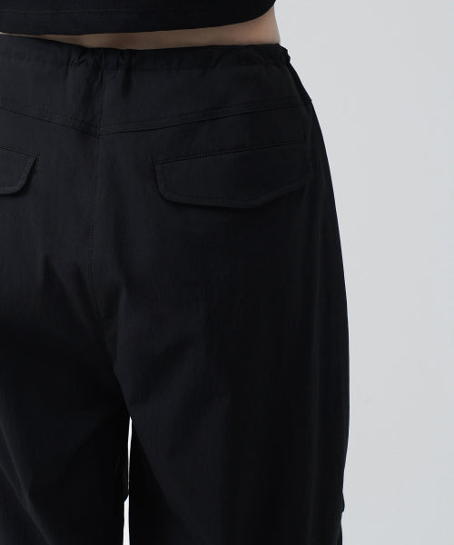 MUSINSA STANDARD WOMAN MUSINSA STANDARD WOMAN Women's Parachute Pants (Black)