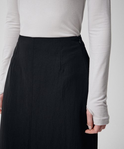 MUSINSA STANDARD WOMAN MUSINSA STANDARD WOMAN Women's Crinkle Long Skirt [Black]