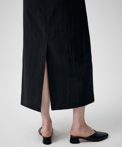 MUSINSA STANDARD WOMAN MUSINSA STANDARD WOMAN Women's Crinkle Long Skirt [Black]