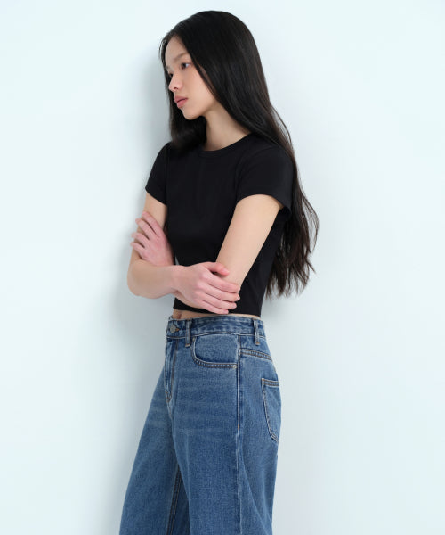 MUSINSA STANDARD WOMAN MUSINSA STANDARD WOMAN Women's Slim Crop Crew Neck T-Shirt [Black]
