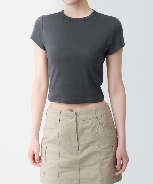 MUSINSA STANDARD WOMAN MUSINSA STANDARD WOMAN Women's Slim Crop Crew Neck T-Shirt (Dark Gray)