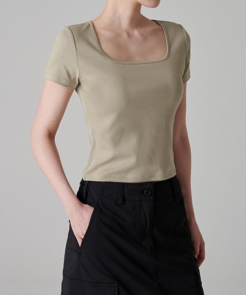 MUSINSA STANDARD WOMAN MUSINSA STANDARD WOMAN T-Shirt Slim Square Neck