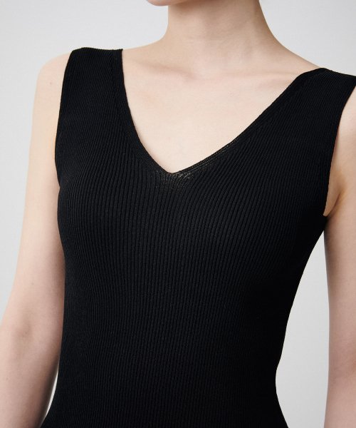 MUSINSA STANDARD WOMAN MUSINSA STANDARD WOMAN Women's Ribbed V-Neck Knit Sleeveless Top (Size XS)