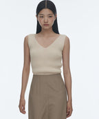 MUSINSA STANDARD WOMAN MUSINSA STANDARD WOMAN Women's Ribbed V-Neck Knit Sleeveless Top [Light Beige]