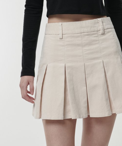 MUSINSA STANDARD WOMAN MUSINSA STANDARD WOMAN Corduroy Pleated Mini Skirt [Cream]