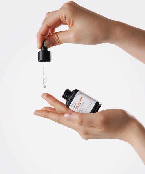 Isntree Hyper Niacinamide 20 Serum 20ml (Giveaway: Plum Booster 2ml 2EA)