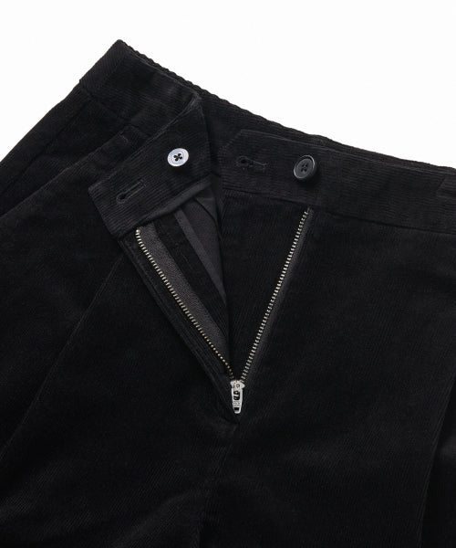MUSINSA STANDARD WOMAN MUSINSA STANDARD WOMAN Women's One Tuck Wide Corduroy Shorts (Size)
