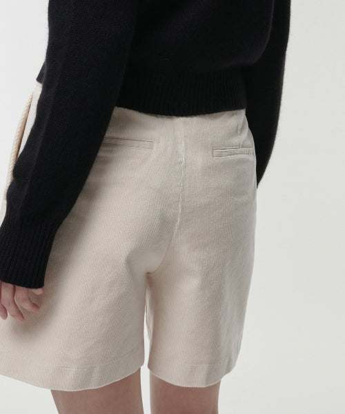 MUSINSA STANDARD WOMAN MUSINSA STANDARD WOMAN Women's One Tuck Wide Corduroy Shorts (Size)
