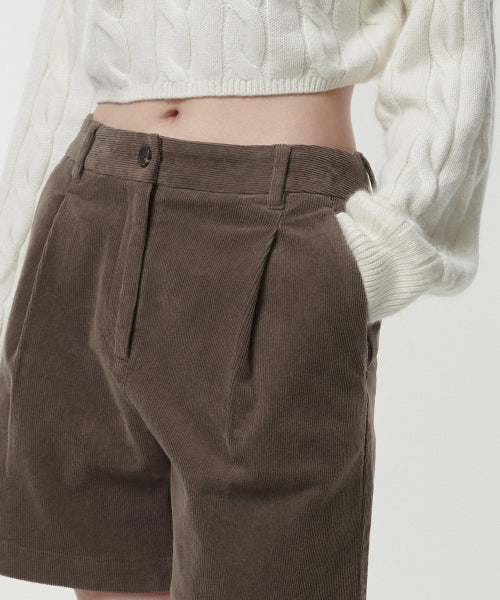 MUSINSA STANDARD WOMAN MUSINSA STANDARD WOMAN Women's One Tuck Wide Corduroy Shorts [Khaki Brown]