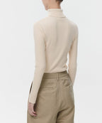 MUSINSA STANDARD WOMAN MUSINSA STANDARD WOMAN Women's Ribbed Slim Turtleneck Knit [Size M]
