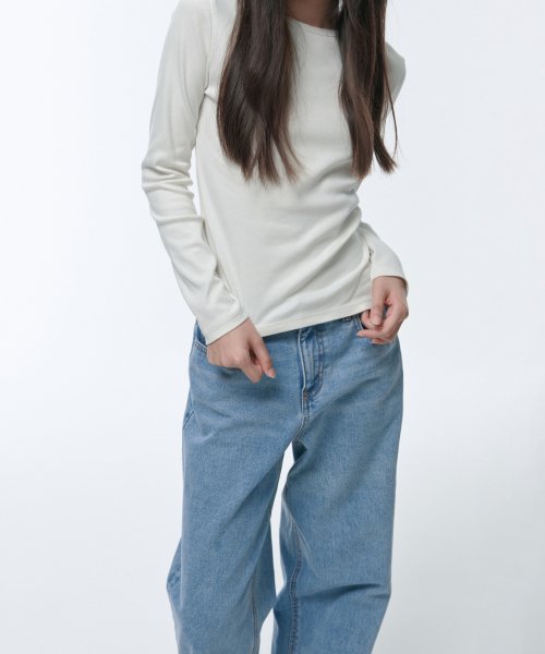 MUSINSA STANDARD WOMAN MUSINSA STANDARD WOMAN T-Shirt Slim Fit