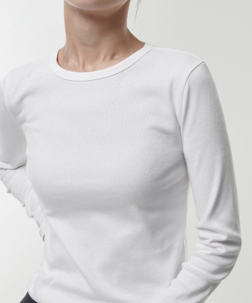 MUSINSA STANDARD WOMAN MUSINSA STANDARD WOMAN T-Shirt Slim Fit