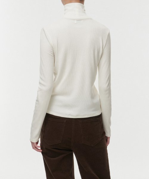 MUSINSA STANDARD WOMAN Ribbed Slim Turtle Neck T-Shirt
