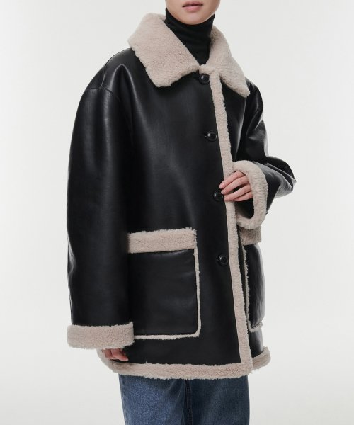 MUSINSA STANDARD WOMAN MUSINSA STANDARD WOMAN Women's Reversible Synthetic Leather Shearling Half Coat [Black]