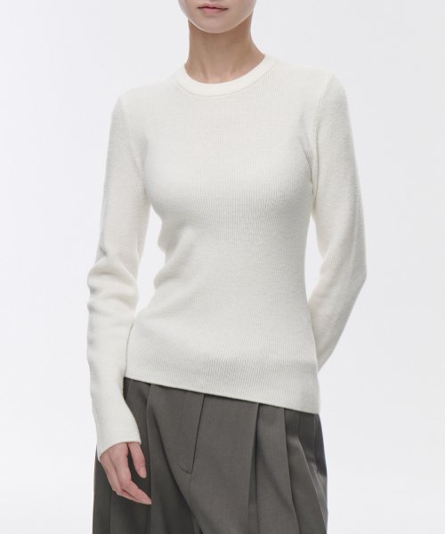 MUSINSA STANDARD WOMAN MUSINSA STANDARD WOMAN Women's Ribbed Slim Crew Neck Knit [Ivory]