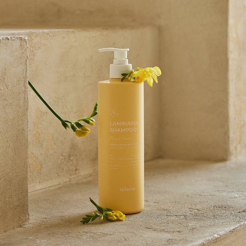 LA FERME Laminaria Shampoo Pear & Freesia 500ml + 6 sachets as a free gift