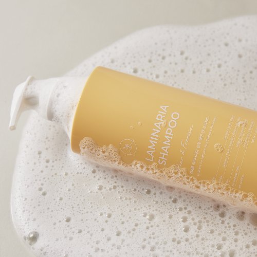 LA FERME Laminaria Shampoo Pear & Freesia 1000ml (+ shampoo and conditioner sample kit provided)