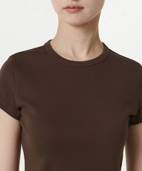 MUSINSA STANDARD WOMAN MUSINSA STANDARD WOMAN Slim Crop Crew Neck T-Shirt (Dark Brown)