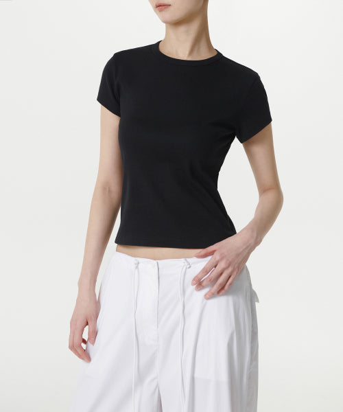 MUSINSA STANDARD WOMAN MUSINSA STANDARD WOMAN T-Shirt Slim Crew Neck [Black]