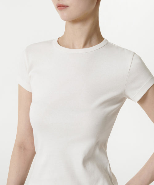 MUSINSA STANDARD WOMAN MUSINSA STANDARD WOMAN T-Shirt Slim Crew Neck (Cream)