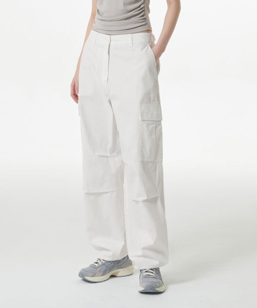 MUSINSA STANDARD WOMAN MUSINSA STANDARD WOMAN Women's Wide Cargo Pants (White)