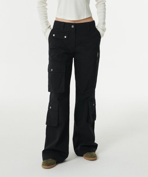 MUSINSA STANDARD WOMAN MUSINSA STANDARD WOMAN Women's Pants Semi Boot Cut Utility Cargo [Black]