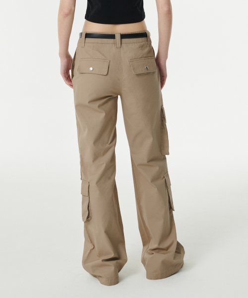 MUSINSA STANDARD WOMAN MUSINSA STANDARD WOMAN Women's Pants Semi Boot Cut Utility Cargo [Beige]