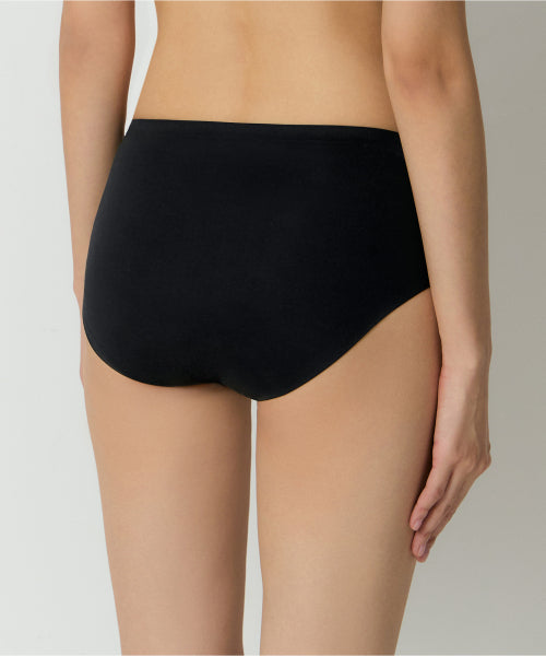 MUSINSA STANDARD WOMAN MUSINSA STANDARD WOMAN Women's Seamless High Rise Panties (Size M)