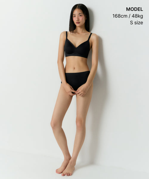 MUSINSA STANDARD WOMAN MUSINSA STANDARD WOMAN Women's Seamless Light Volume Bra [Black]