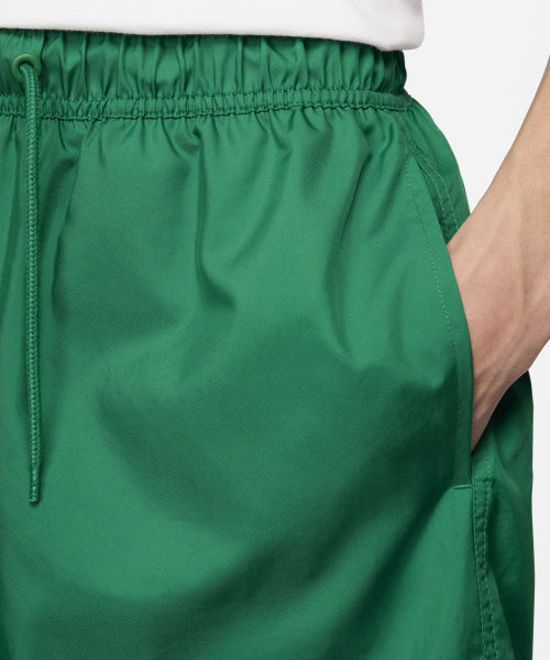 NIKE NIKE Club Woven Flow Shorts M - Malachite:White