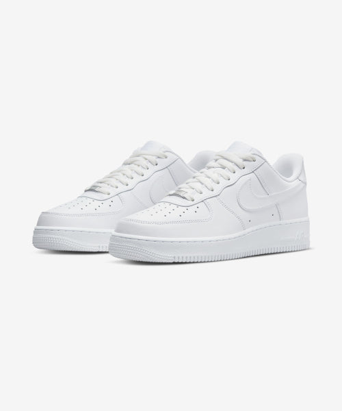 NIKE Nike Sneakers Size