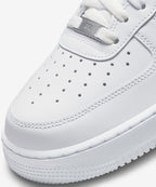 NIKE Nike Sneakers Size