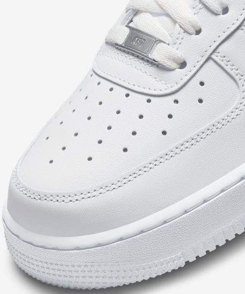 NIKE Nike Sneakers Size