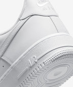NIKE Nike Sneakers Size