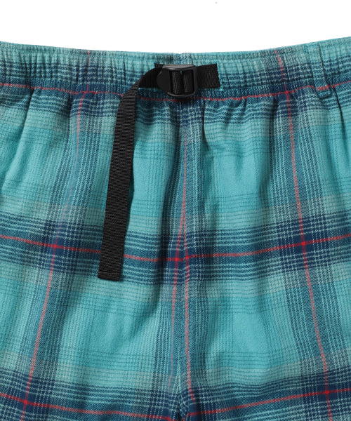 THISISNEVERTHAT THISISNEVERTHAT Belted Check Short Green