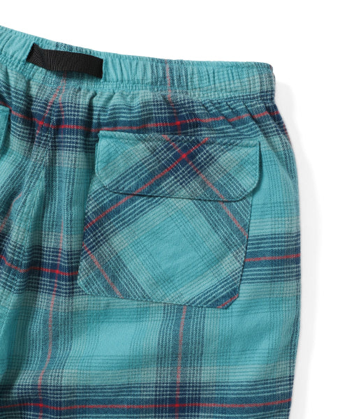THISISNEVERTHAT THISISNEVERTHAT Belted Check Short Green