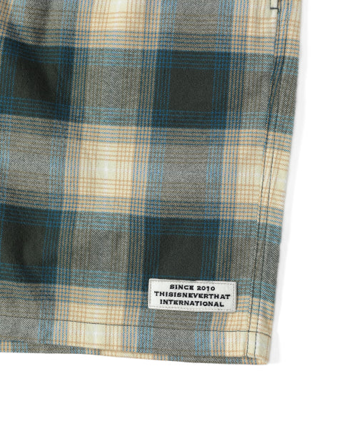 THISISNEVERTHAT THISISNEVERTHAT Belted Check Short Pants