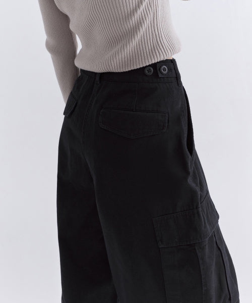 MUSINSA STANDARD WOMAN MUSINSA STANDARD WOMAN Women's Fleece Wide Cargo Pants (Black)