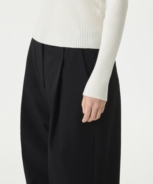 MUSINSA STANDARD WOMAN MUSINSA STANDARD WOMAN Women's Ribbed Slim Square Neck Knit [Ivory]