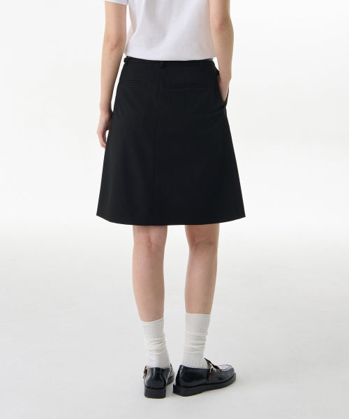 MUSINSA STANDARD WOMAN MUSINSA STANDARD WOMAN Knee Length Skirt [Black]