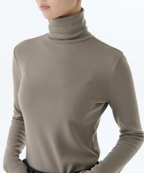 MUSINSA STANDARD WOMAN MUSINSA STANDARD WOMAN T-Shirt Slim Turtle Neck