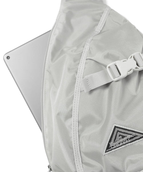 THISISNEVERTHAT THISISNEVERTHAT Washed Nylon Sling Bag Cream